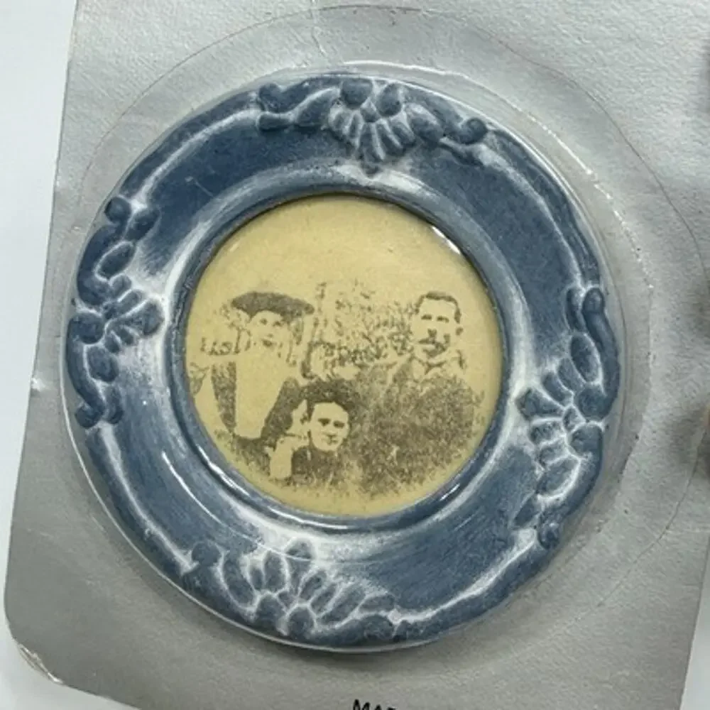 Set 4 Vintage Miniature White Washed Victorian Style Photo Frames Ornate Gallery